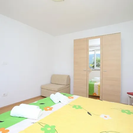 In 16865 Apartment